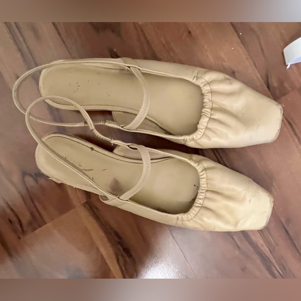**VINCE** Tan Women's Slingback Ballet Flats